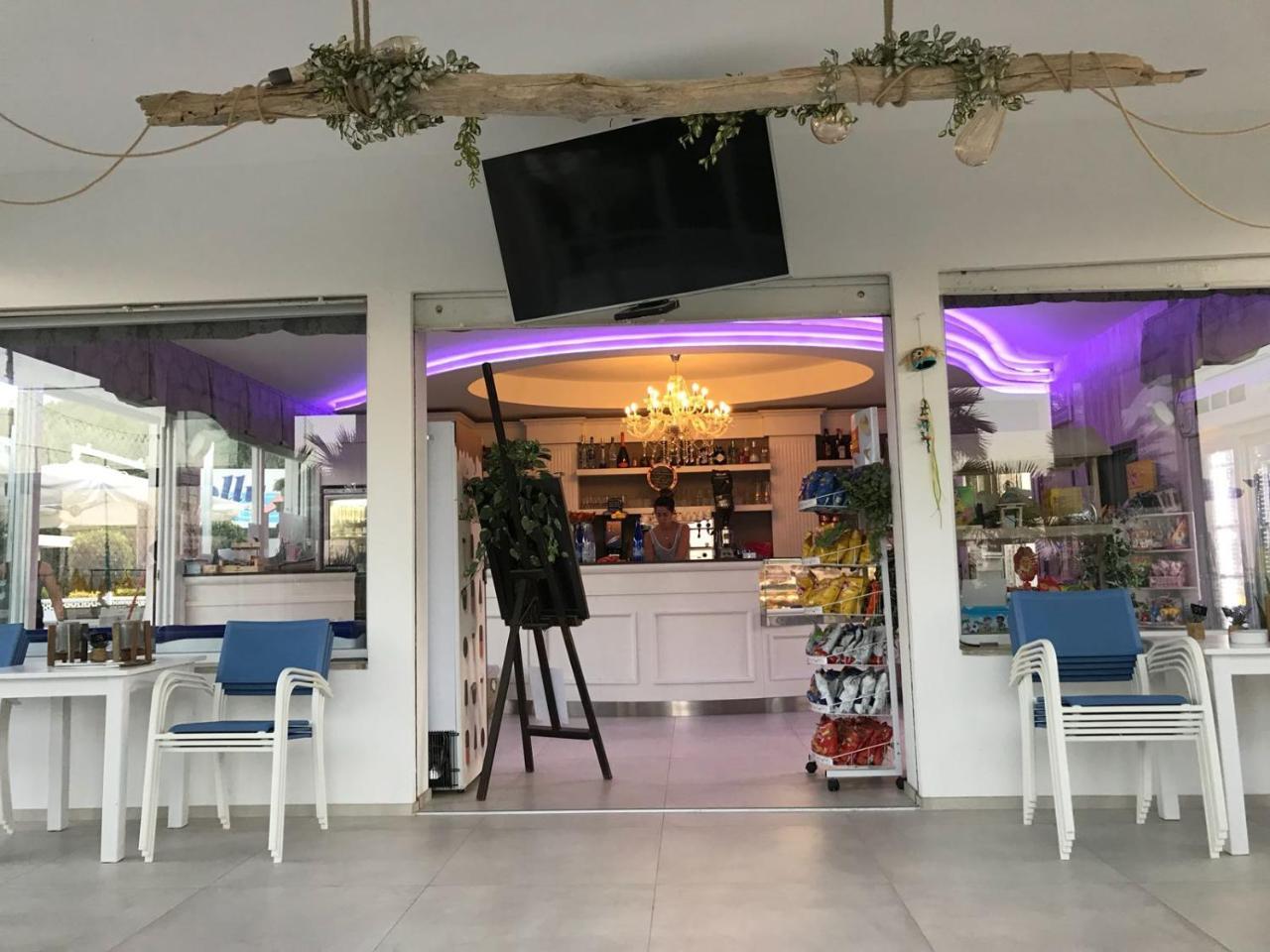 Donatella Pinarella Hotel